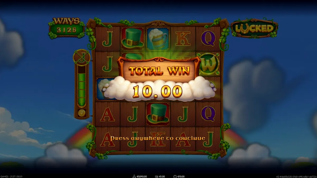 Cenário mágico de um vale irlandês com um duende e uma grade de jogo expansível em Lucked